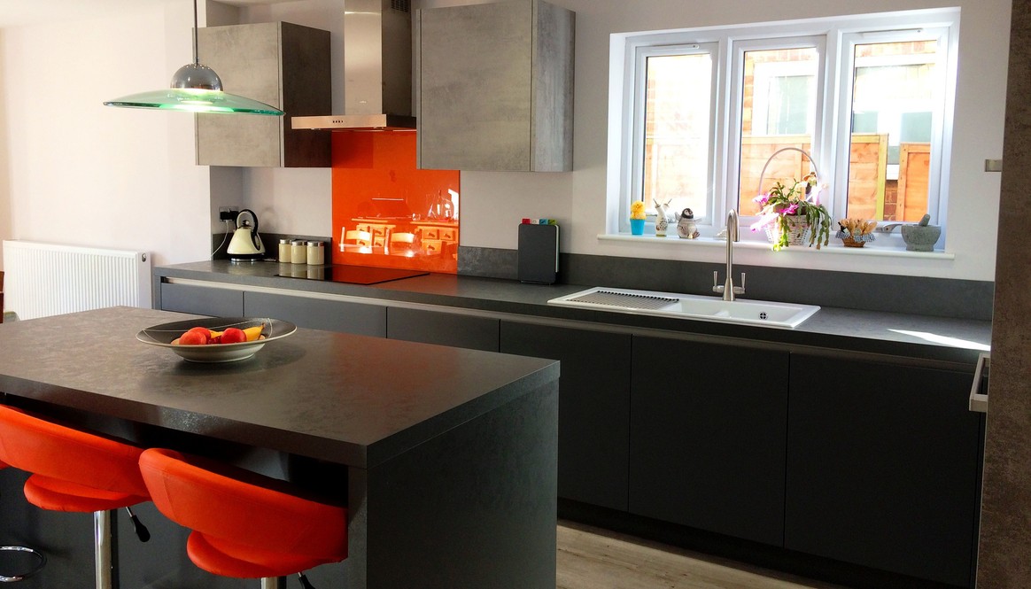 Modern Concrete look with colour accent