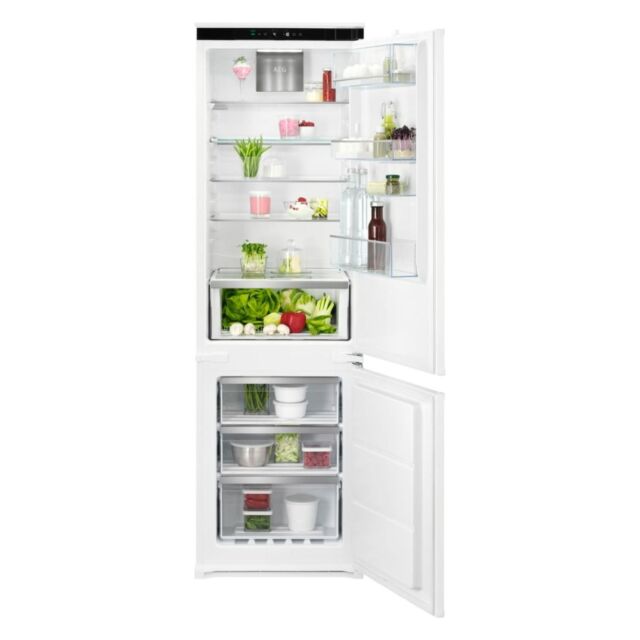 AEG NSC7G181DS Integrated Fridge Freezer