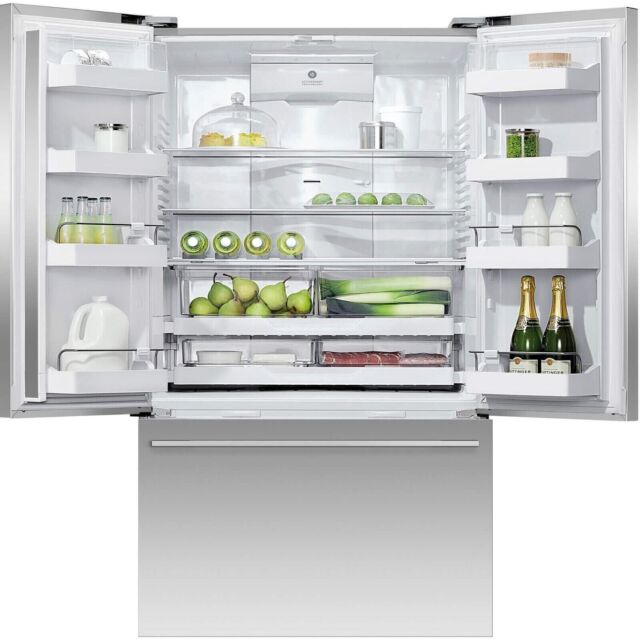 Fisher And Paykel RF540ADUX6 Fridge Freezer