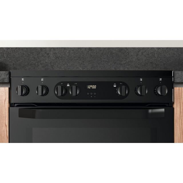 Hotpoint HDEU67V9C2B/UK 60cm cooker
