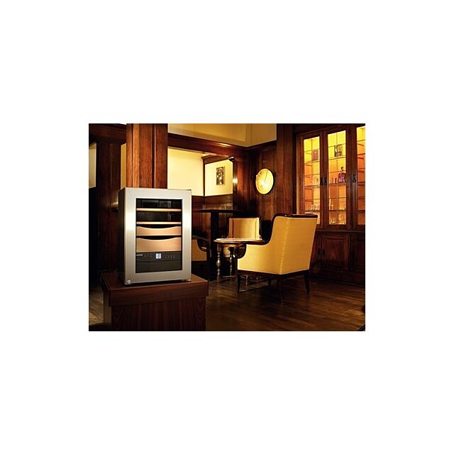 Liebherr ZKes453 Glass Humidor Cigar Cabinet