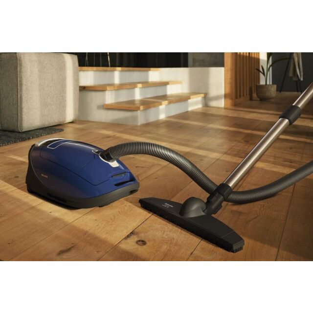 Miele C3COMFORT Bagged Cylinder Vacuum Cleaner