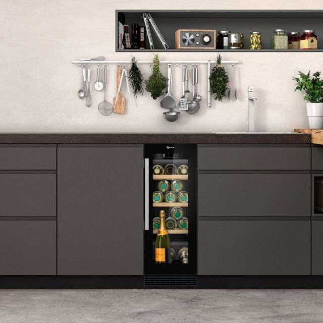 Neff KU9202HF0G Integrated wine cabinet