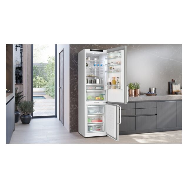 Siemens KG39NAIAT Fridge Freezer